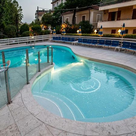 Hotel Torretta カットーリカ エクステリア 写真