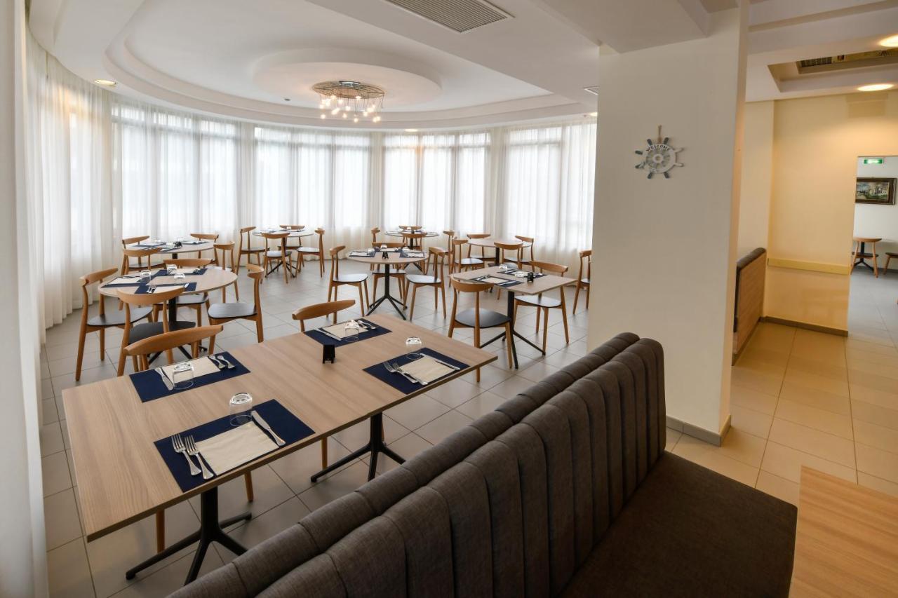 Hotel Torretta カットーリカ エクステリア 写真