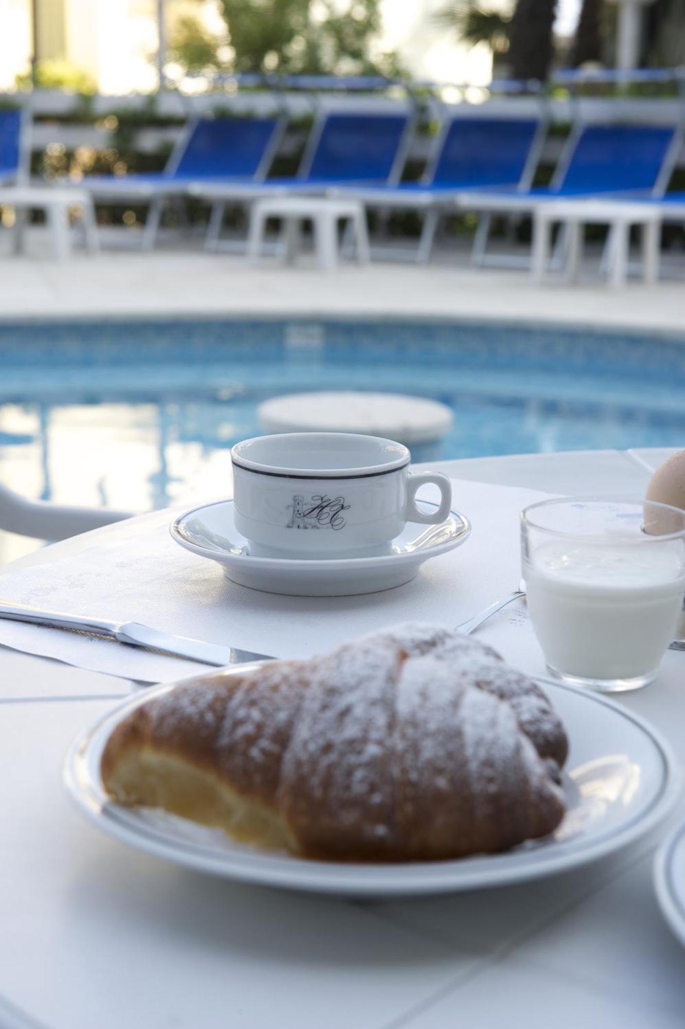 Hotel Torretta カットーリカ エクステリア 写真
