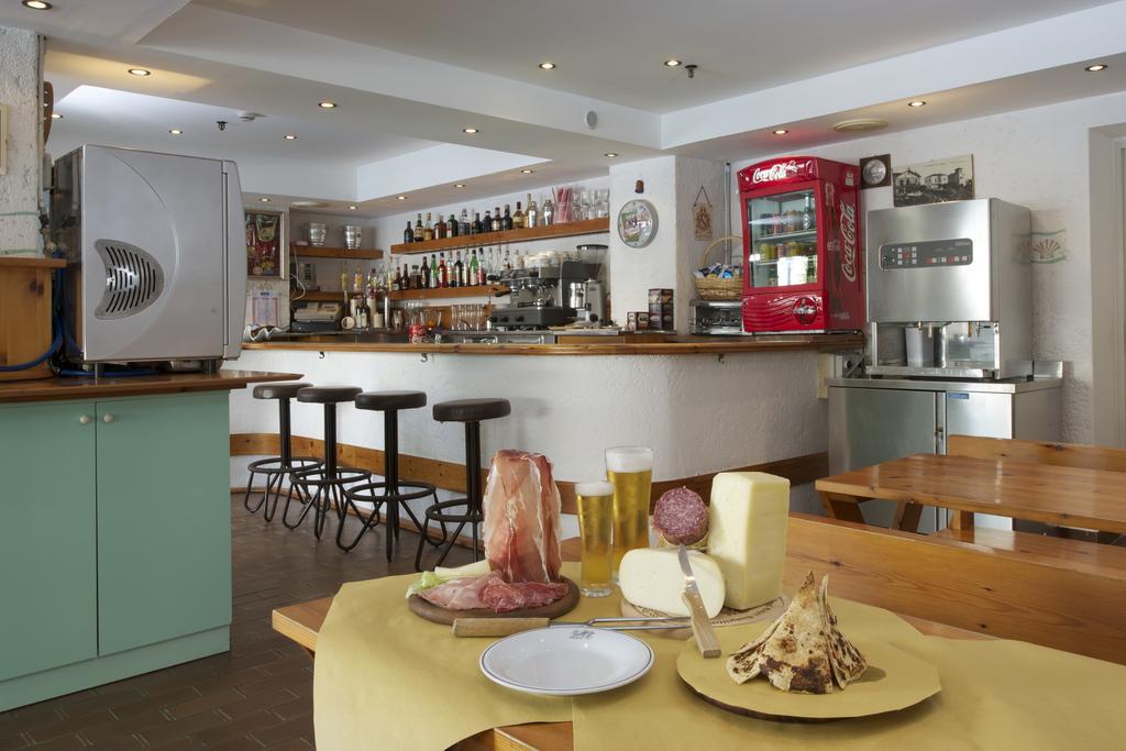 Hotel Torretta カットーリカ エクステリア 写真