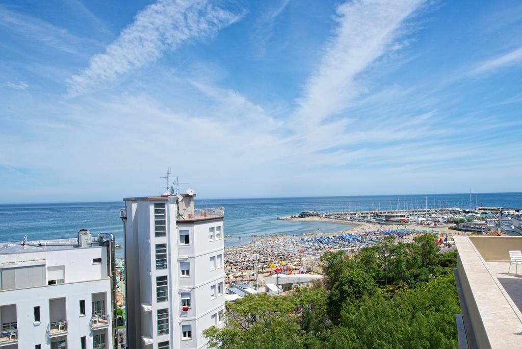 Hotel Torretta カットーリカ エクステリア 写真