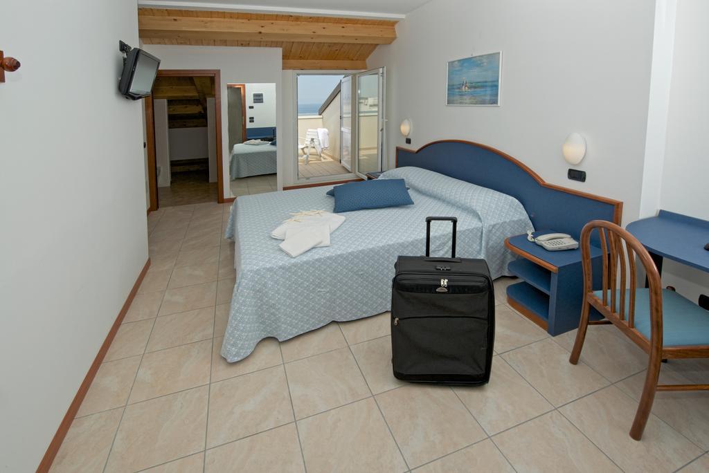Hotel Torretta カットーリカ エクステリア 写真