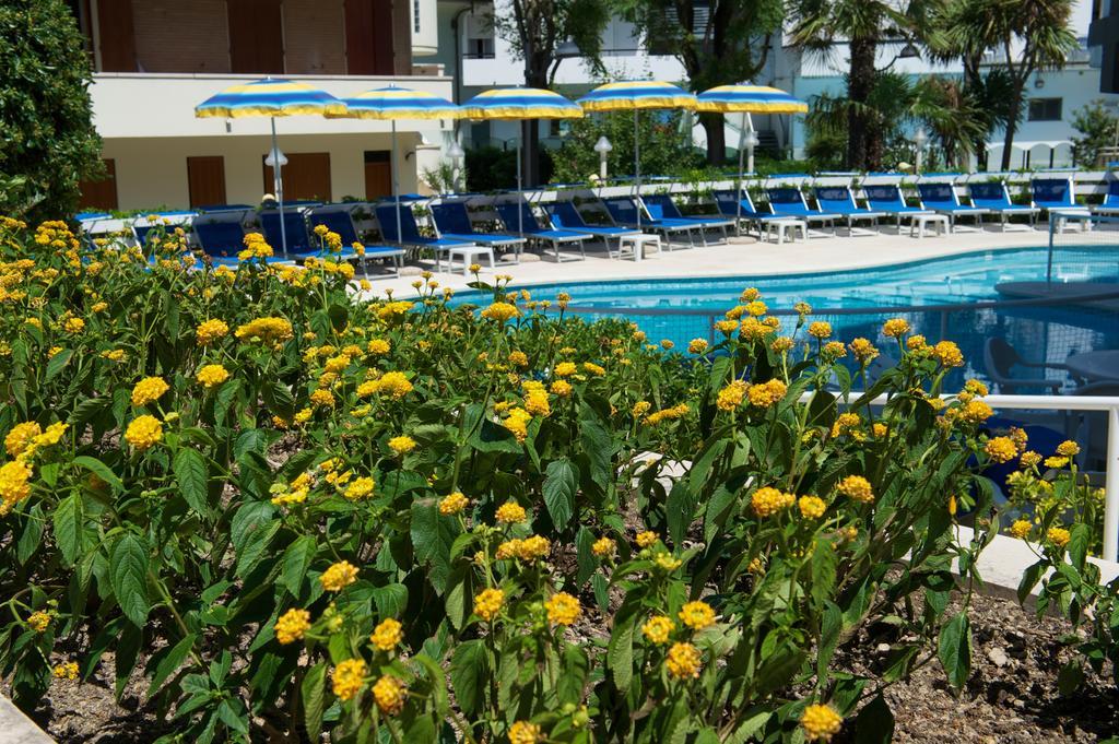 Hotel Torretta カットーリカ エクステリア 写真