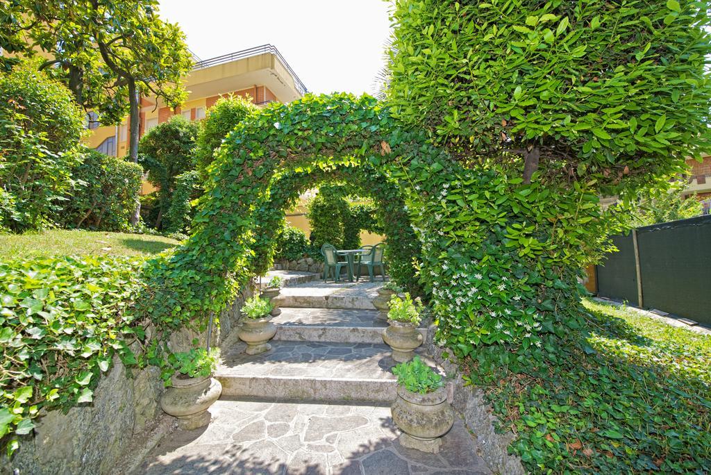 Hotel Torretta カットーリカ エクステリア 写真